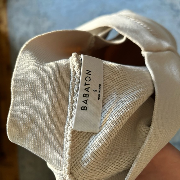 Aritzia Babaton Sculpt Knit Criss Cross Cropped Tank Sz S - Picture 6 of 6